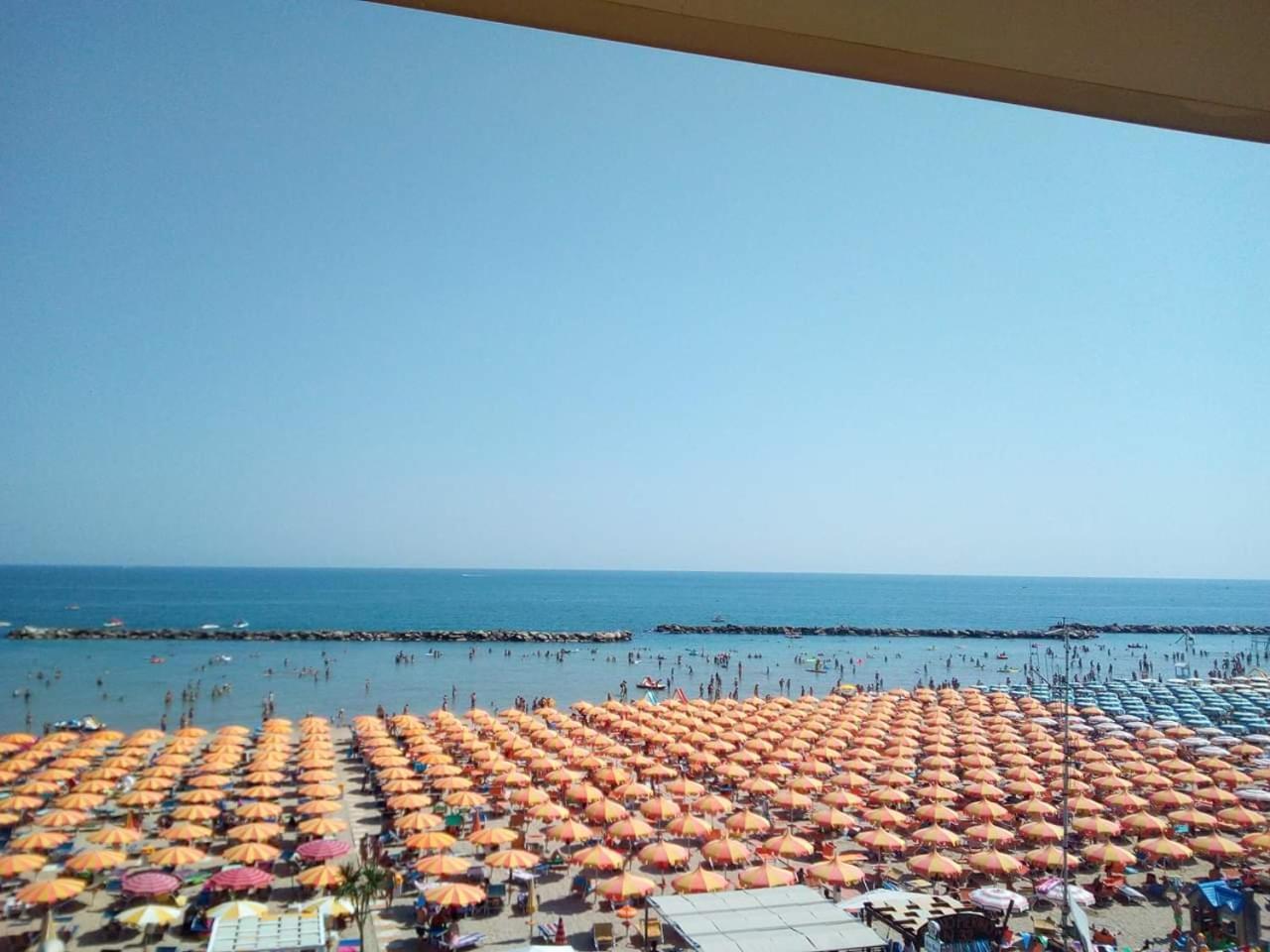 Villa Dolcevita Bellaria-Igea Marina Esterno foto