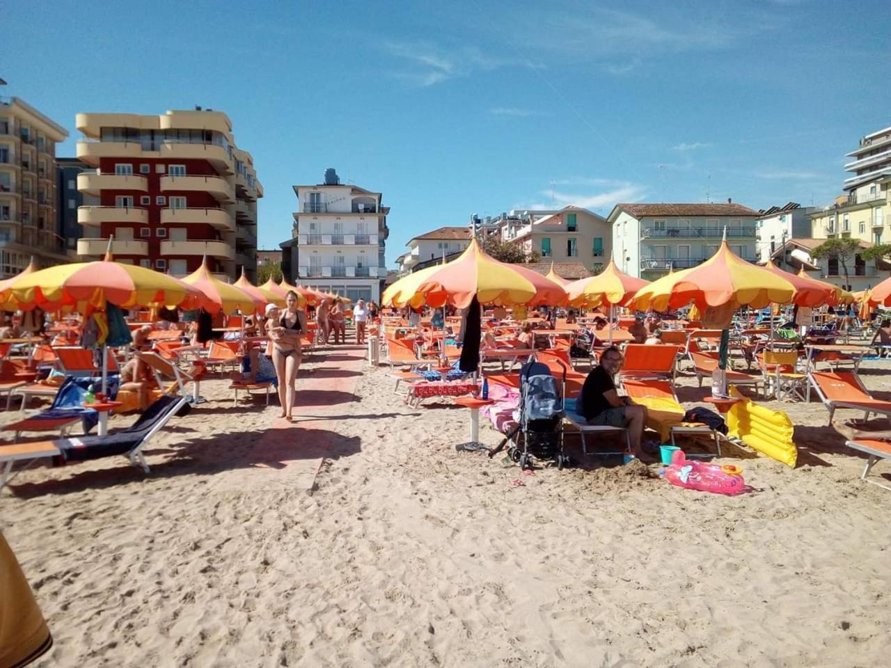 Villa Dolcevita Bellaria-Igea Marina Esterno foto