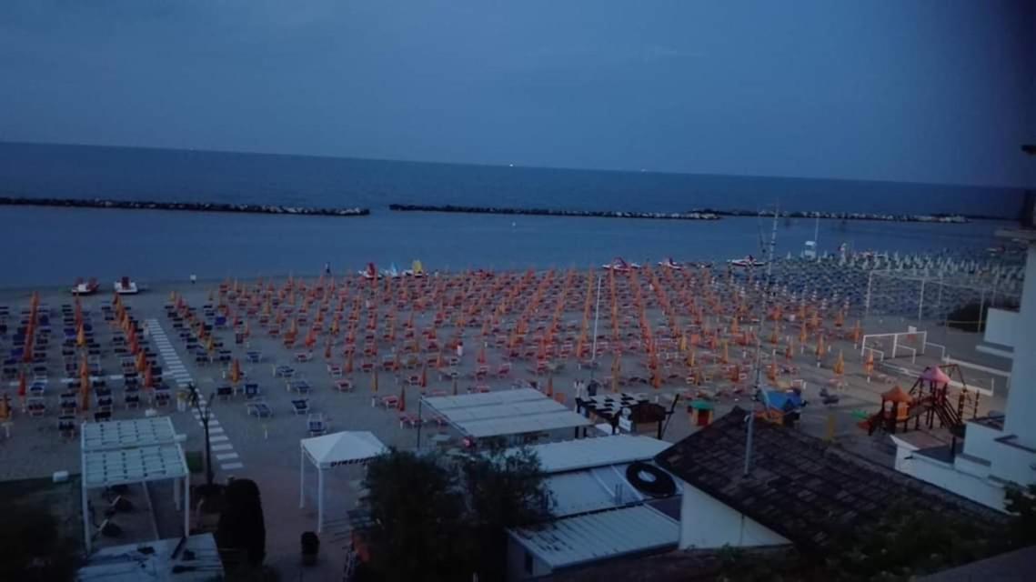 Villa Dolcevita Bellaria-Igea Marina Esterno foto